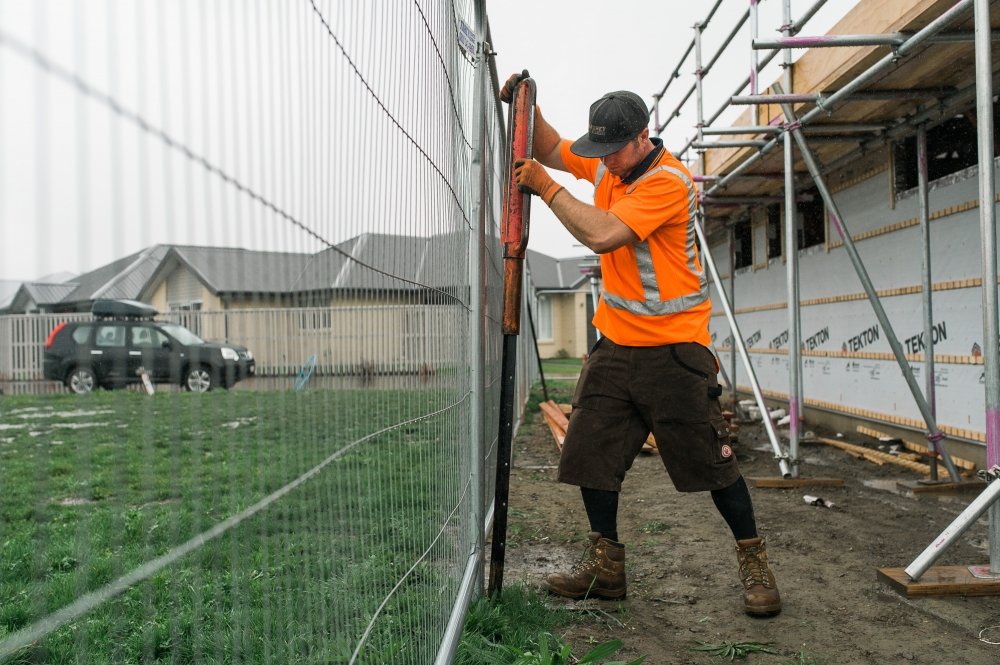 fixing in fencing securely 