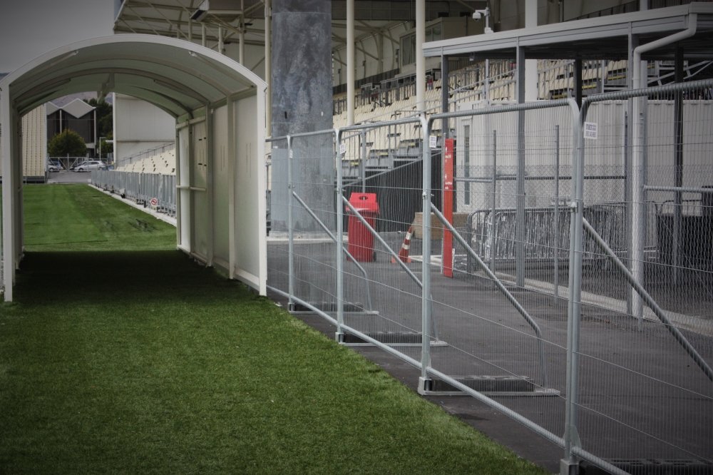 Pedestrian crowd fencing hire Canterbury 