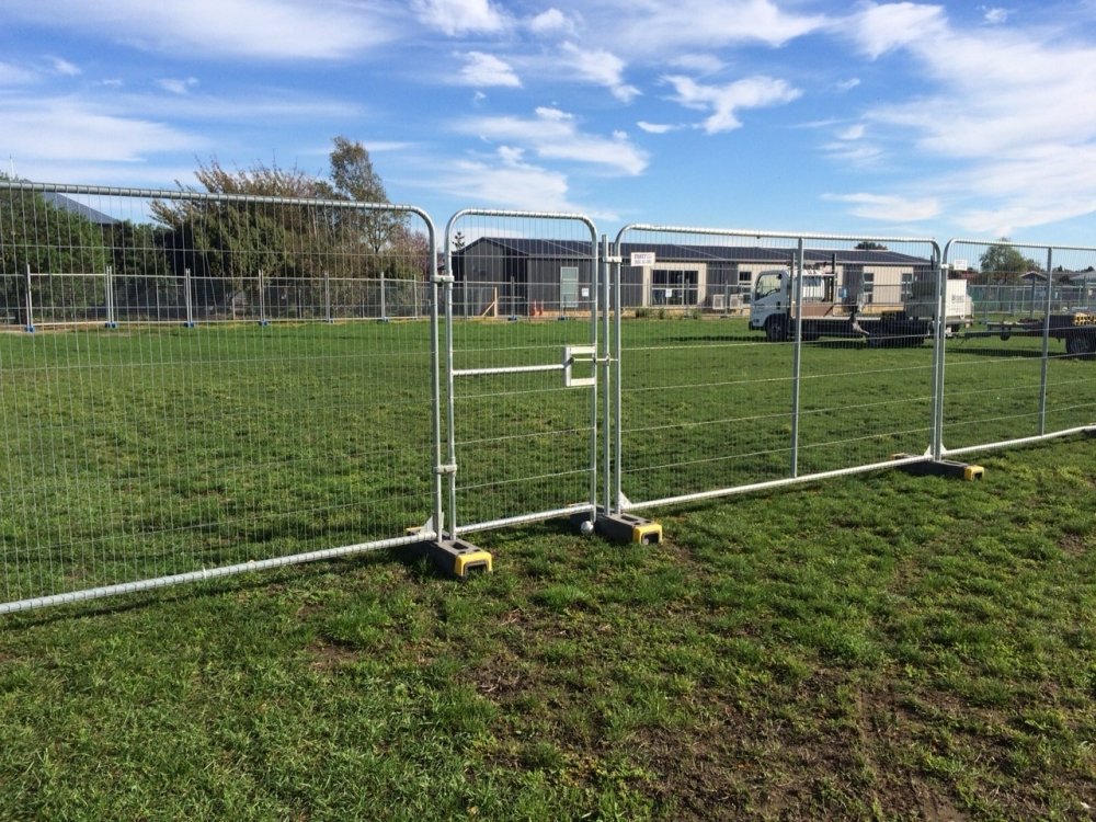 Fence hire with fence entrance 